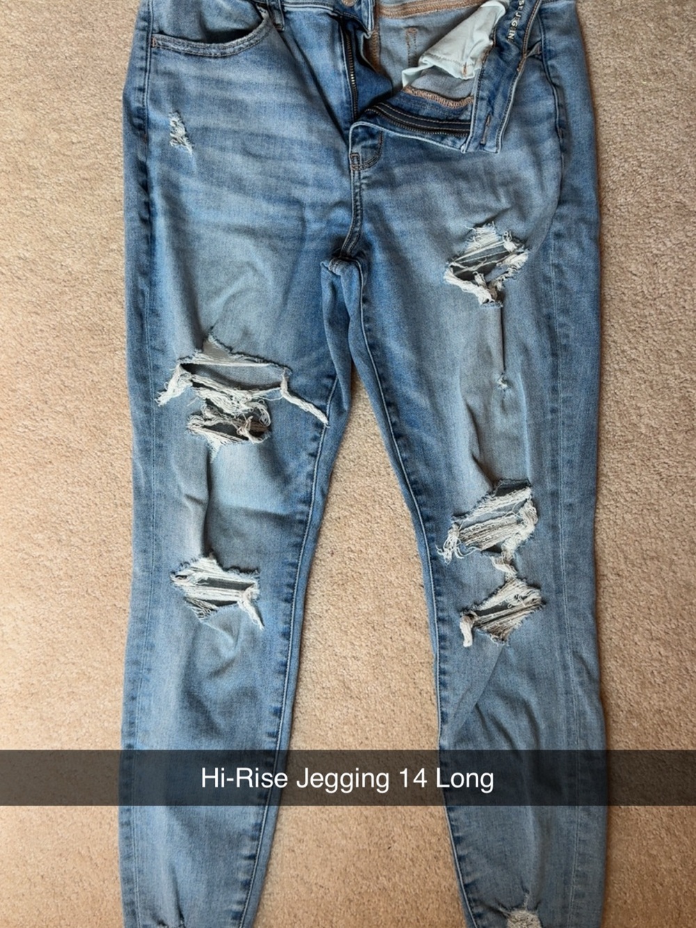 American Eagle Outfitters Light Blue Distressed High-Rise Jeggings